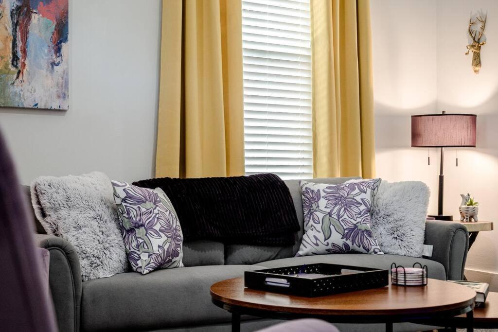 Vineyard Cottage-Pet Friendly & Walk To Oaklawn! Hot Springs Eksteriør billede