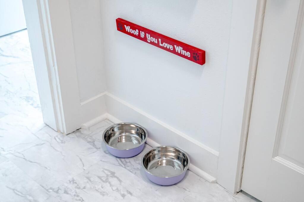 Vineyard Cottage-Pet Friendly & Walk To Oaklawn! Hot Springs Eksteriør billede
